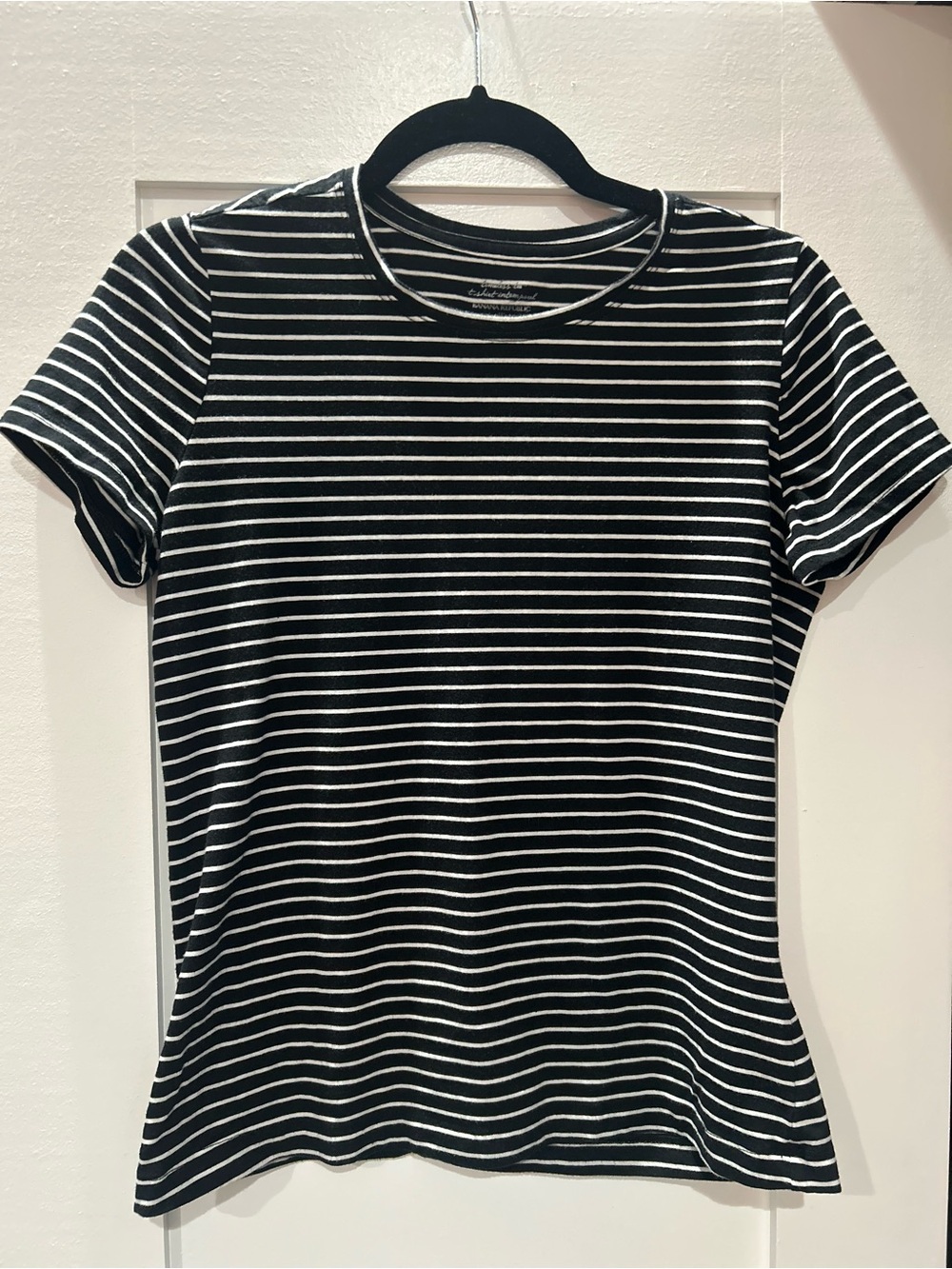 Banana Republic Women’s Black & White Stripe T-Shirt